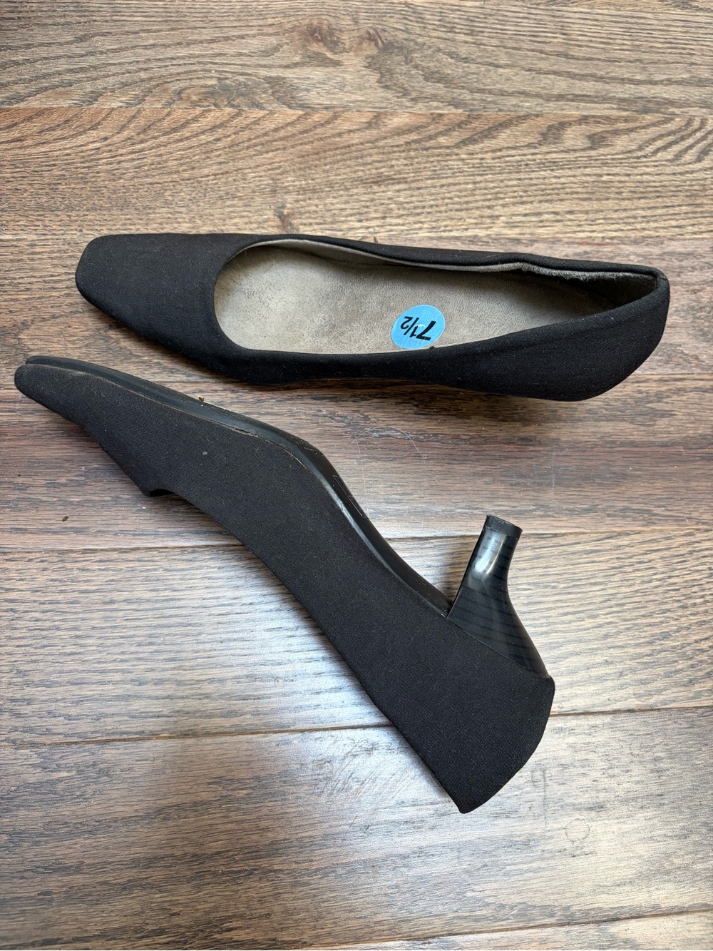 Classic Black Women's Kitten Heel